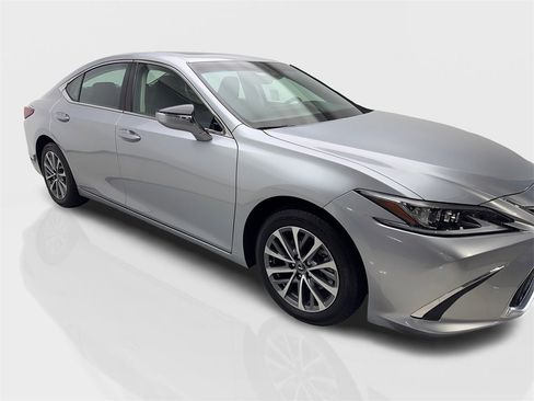 Used 2024 Lexus ES 350 image 12