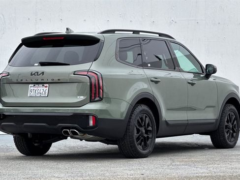 Used 2025 Kia Telluride AWD image 4
