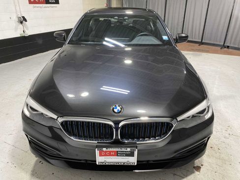 Used 2019 BMW 530e xDrive w/ Convenience Package image 6