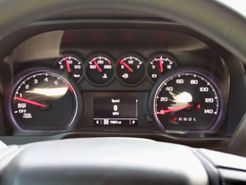 Used 2021 Chevrolet Silverado 1500 Custom Trail Boss image 29