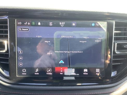 Used 2021 Dodge Durango R/T w/ Technology Group image 19