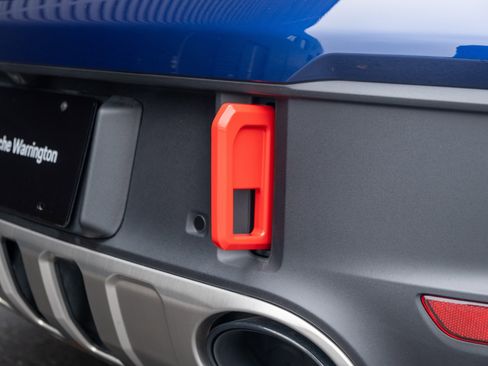 Certified 2024 Porsche 911 Dakar image 63