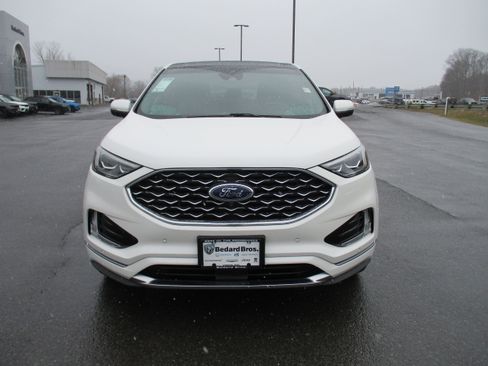 Used 2020 Ford Edge Titanium w/ Equipment Group 301A image 2