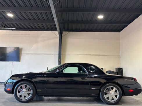 Used 2002 Ford Thunderbird RWD image 5