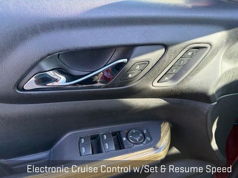 Used 2018 GMC Acadia Denali w/ Technology Package FWD image 31