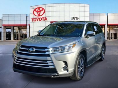 Used 2019 Toyota Highlander XLE