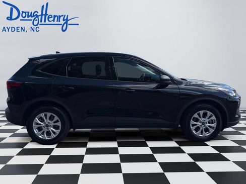 Used 2025 Ford Escape Active FWD image 6