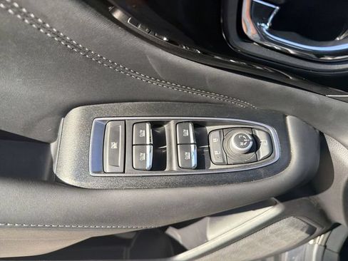 Used 2025 Subaru Outback Touring XT AWD/4WD image 10