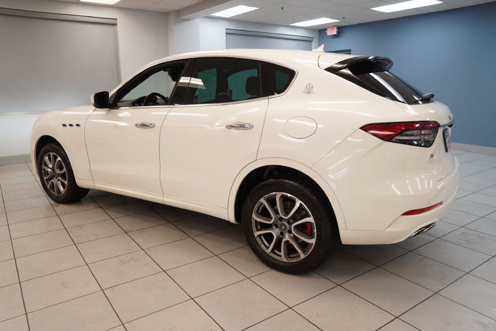 Used 2021 Maserati Levante AWD/4WD image 8