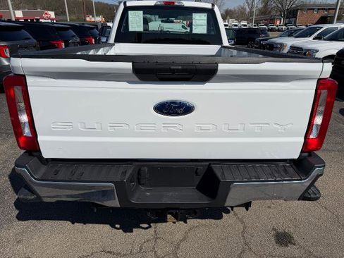 Certified 2025 Ford F250 XL w/ XL Chrome Package AWD/4WD image 6
