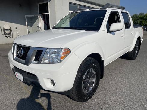 Used 2016 Nissan Frontier PRO-4X w/ Pro-4x Luxury Package image 3