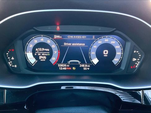 Used 2023 Audi Q3 2.0T Premium w/ Convenience Package image 25