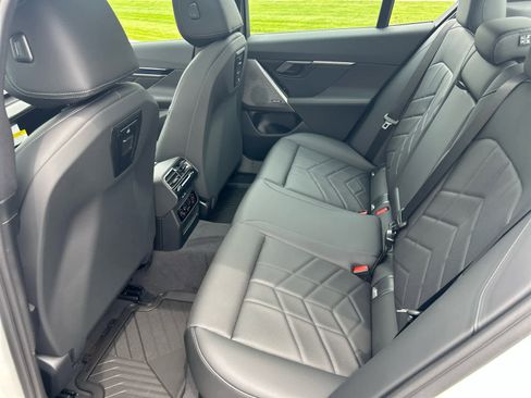 Used 2026 BMW 550e xDrive 550e xDrive image 18