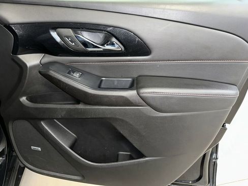 Certified 2022 Chevrolet Traverse RS w/ LPO, Floor Liner Package image 36