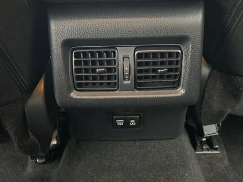 Used 2025 Toyota Camry LE image 13