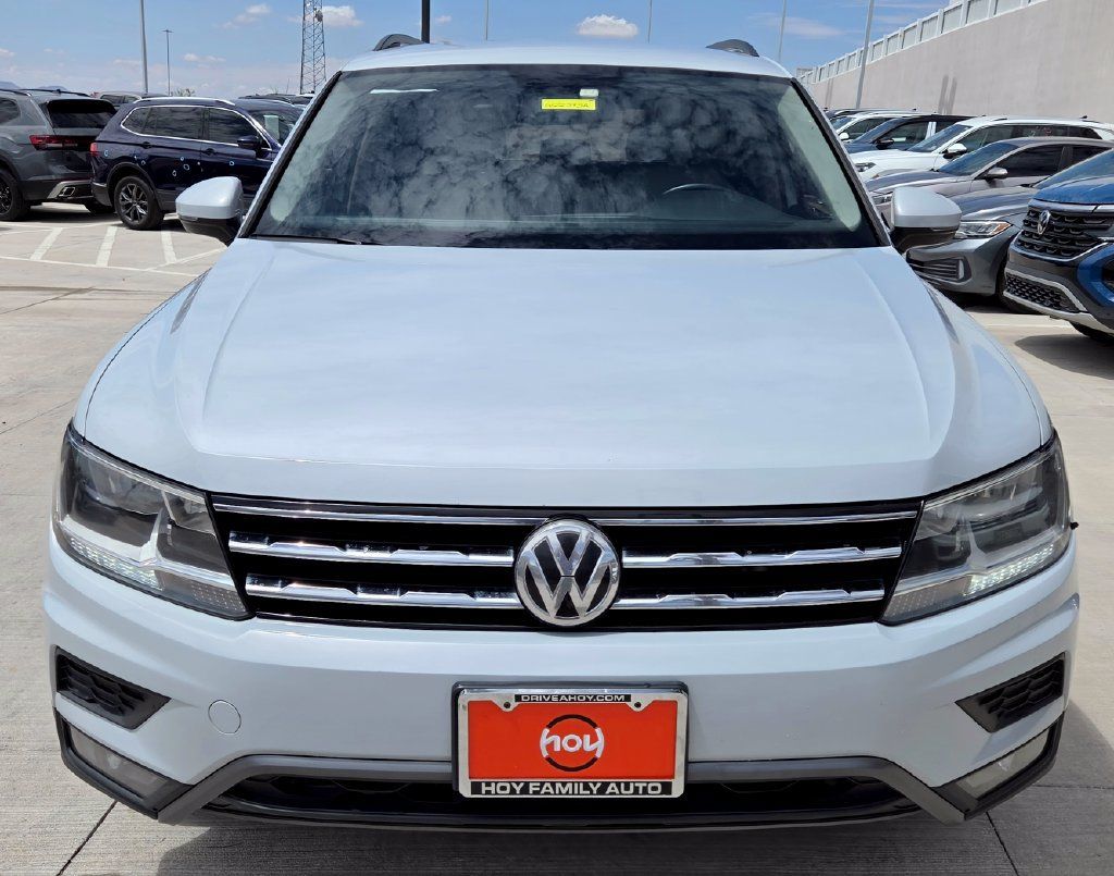 Used 2018 Volkswagen Tiguan SE FWD image 3