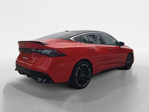 New 2026 Nissan Sentra SR FWD image 5