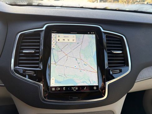 Used 2025 Volvo XC90 B5 Plus image 32