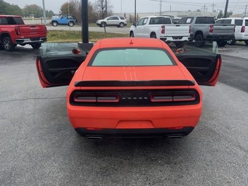 Used 2023 Dodge Challenger R/T w/ Plus Package image 40