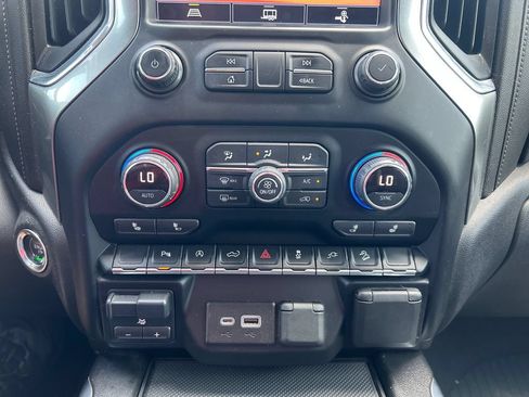 Used 2021 Chevrolet Silverado 1500 LT Trail Boss w/ Convenience Package II AWD/4WD image 24