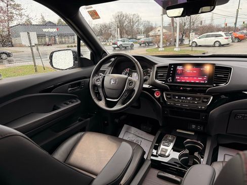 Used 2023 Honda Ridgeline Black Edition image 32