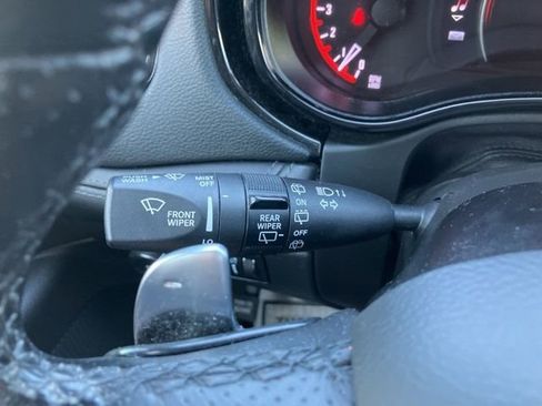 Used 2022 Dodge Durango GT image 29