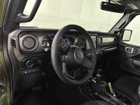 Used 2023 Jeep Wrangler Unlimited w/ Cold Weather Group image 13