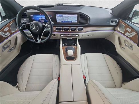 Used 2024 Mercedes-Benz GLE 450 4MATIC image 17