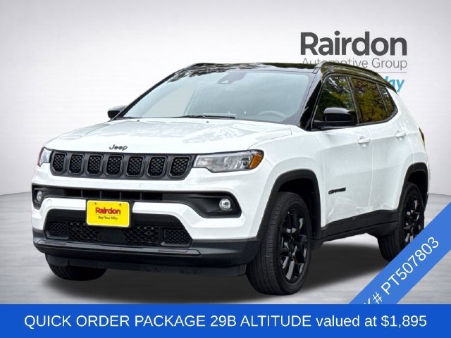 Used 2023 Jeep Compass Latitude AWD/4WD image 2