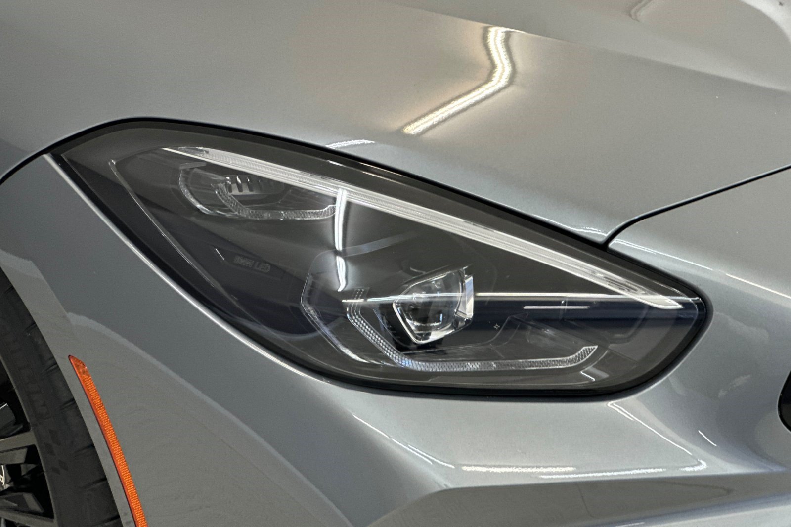 Used 2024 BMW Z4 sDrive30i w/ Shadowloine Package RWD image 11