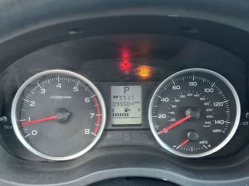 Used 2014 Subaru Forester 2.5i AWD/4WD image 6