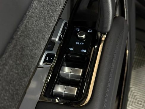 Certified 2023 Land Rover Range Rover Sport SE image 29