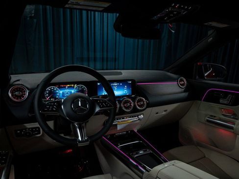 New 2026 Mercedes-Benz GLA 250 image 13