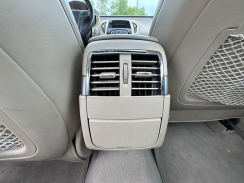 Used 2010 Buick LaCrosse CXS image 21