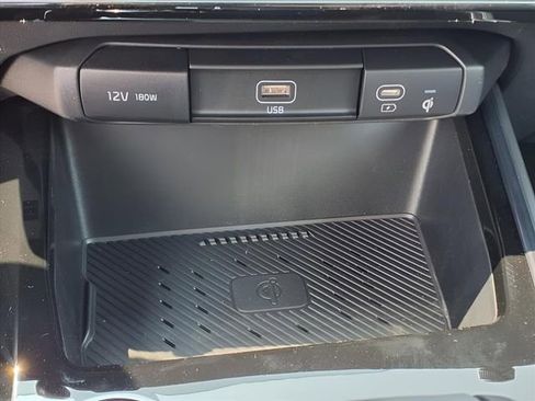 New 2025 Kia Niro EX image 10