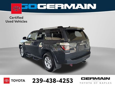 Used 2024 Toyota 4Runner SR5 Premium RWD image 5