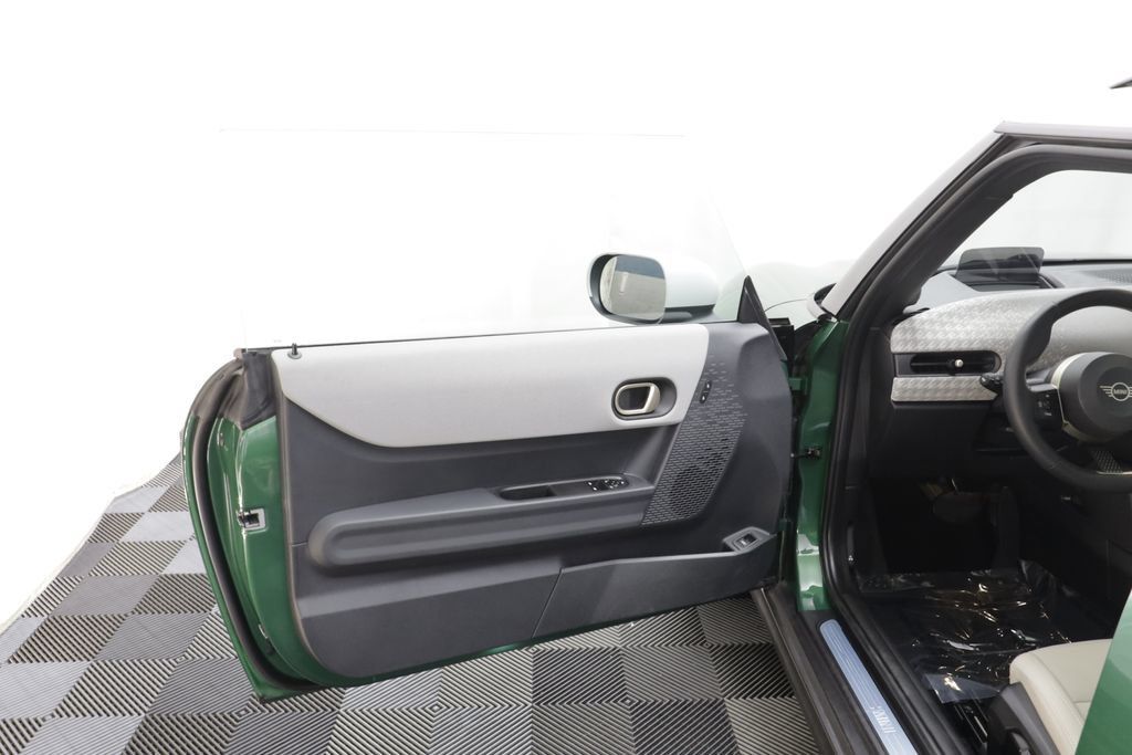 Certified 2026 MINI Cooper 2-Door Hardtop FWD image 5
