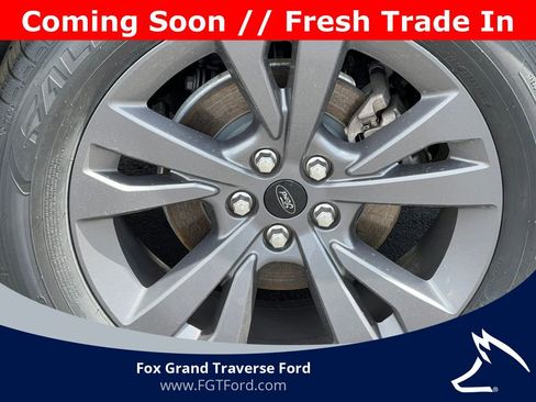 Certified 2023 Ford Explorer XLT w/ Equipment Group 202A AWD/4WD image 8