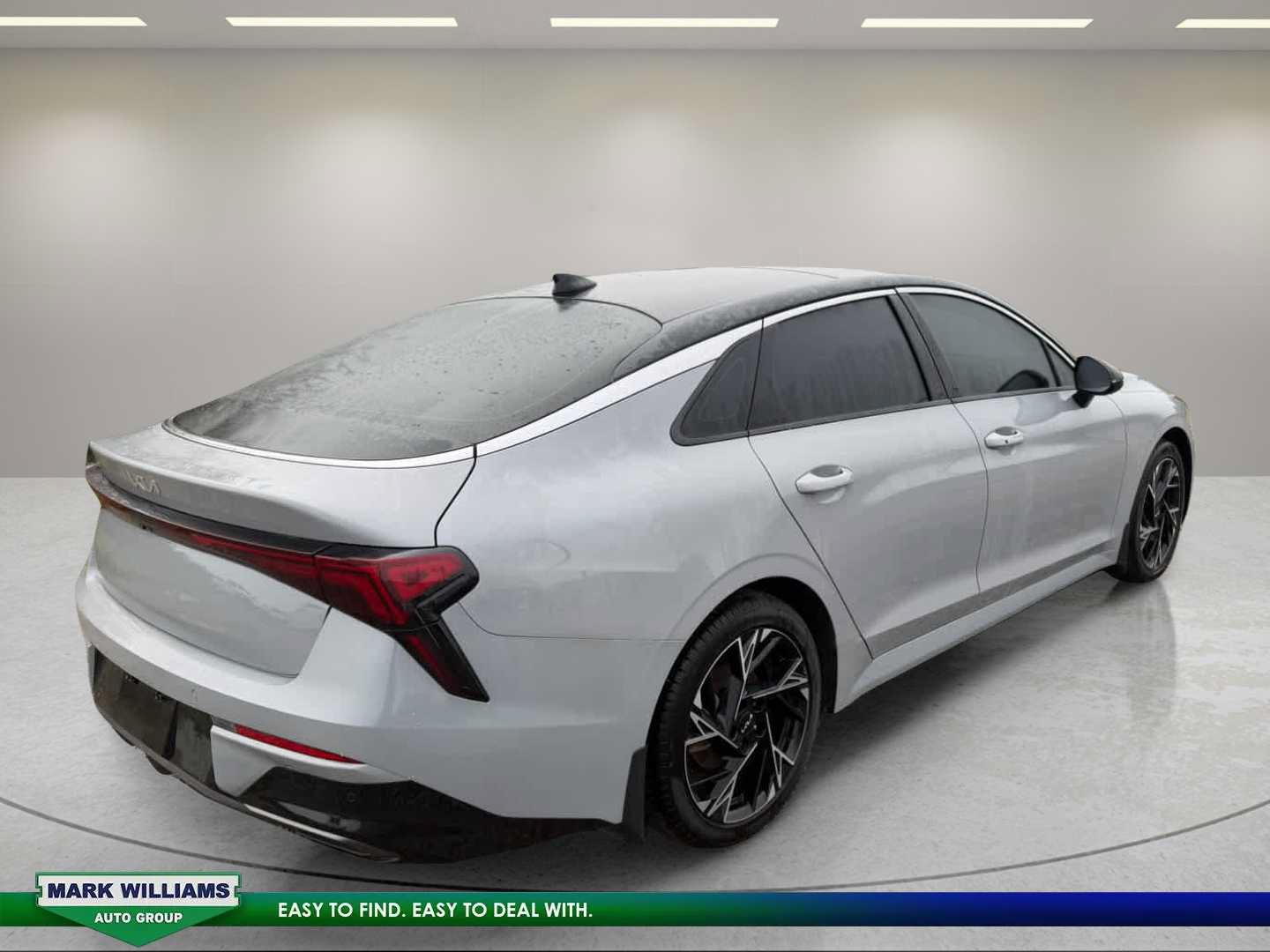 Used 2025 Kia K5 GT-Line w/ GT-Line Premium Package FWD image 3