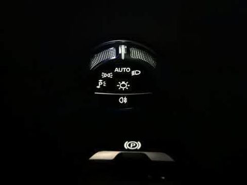 Used 2026 Mercedes-Benz GLC 300 4MATIC image 14
