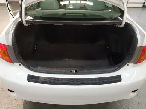 Used 2010 Toyota Corolla LE image 24