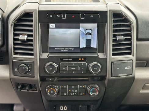 Used 2018 Ford F250 XL w/ Power Equipment Group AWD/4WD image 6