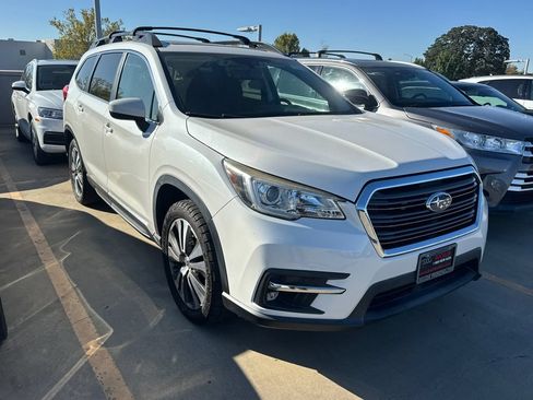 Used 2019 Subaru Ascent Premium w/ Popular Package #3 AWD/4WD image 2