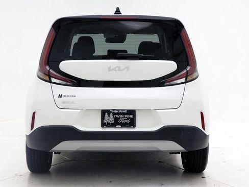 Used 2023 Kia Soul LX w/ Option Group 015 image 7