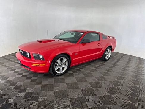 Used 2007 Ford Mustang GT Premium RWD image 3