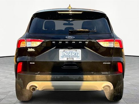 Used 2021 Ford Escape SE w/ Convenience Package image 4