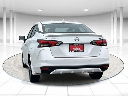 Used 2025 Nissan Versa SR w/ Trunk Package image 3