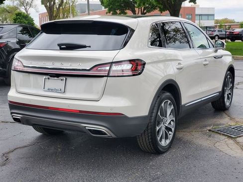Certified 2022 Lincoln Nautilus Reserve AWD/4WD image 4