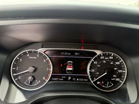 Used 2024 Nissan Rogue S AWD/4WD image 16