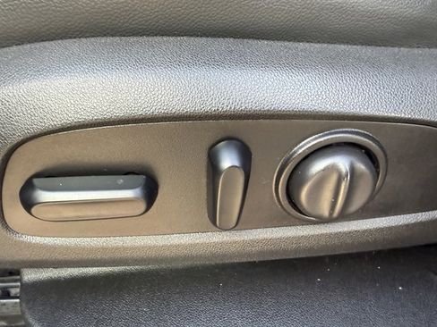 Used 2019 Chevrolet Equinox Premier AWD/4WD image 13